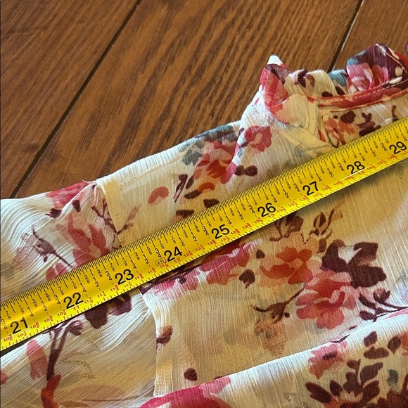 Sundance Floral Ruffle Blouse - Cream and Red - Picture 11 of 11